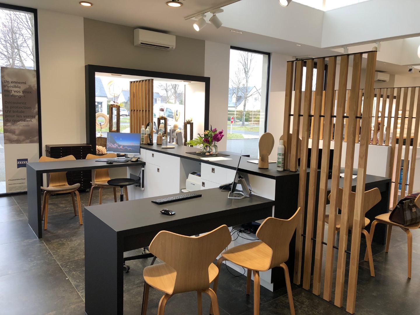 Aménagement intérieur magasin optique